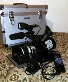 Predám videokameru Canon Xl-1 3CCD MiniDV pal - 1