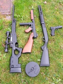 Airsoft vybavení různého druhu skoro nehrané.