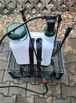 Nový tlakový rozprašovač, postřikovač Parkside 16 l.