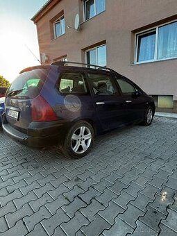 Peugeot 307 sw 7 místné