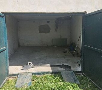 Garáž bez č.p./č.e. na pozemku 3435/166, LV 1932 v obci Karv - 1