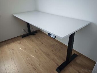 Kancelářský stůl el. výškově nastavitelný OFFICE TECH D