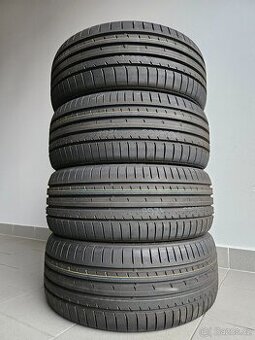 Letní TOYO 215/45/18 - Nové