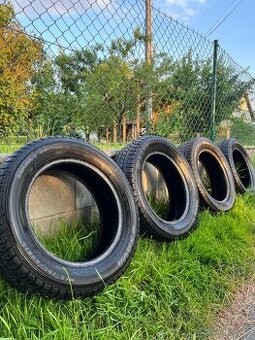 Zimní pneu 195/60 R15 - 4 KS