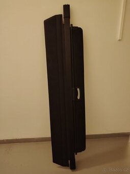 Roleta zavazadlového prostoru na Ford Galaxy.