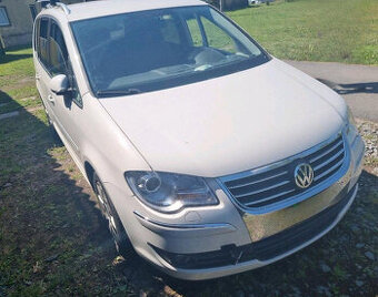 Vůz na náhradní díly VW Touran 1T2 FL 2008 BMN KNY LB9A