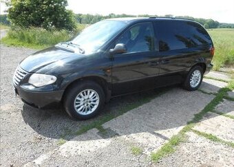 Chrysler Voyager 2,8 110 kW KLIMA Historie nafta
