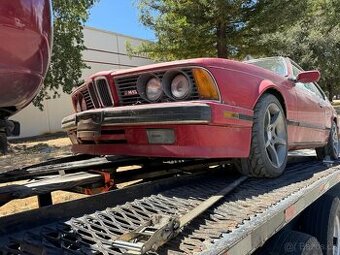 BMW M6 E24