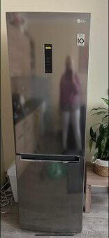 Chladnička s mrazničkou LG