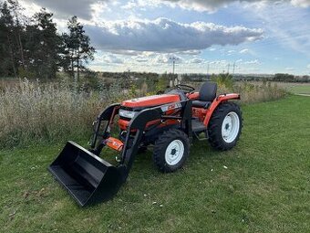 Malotraktor Kubota GL281 Grandel s čelním Nakaldacem 450KG