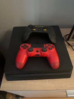 Ps4 slim + hry