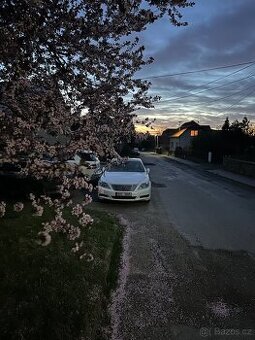 Lexus LS 460 AWD - Sleva