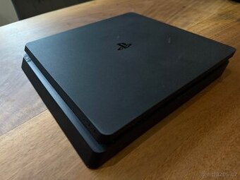 SONY PlayStation 4 - 1TB slim + 9 her + 2x joystick