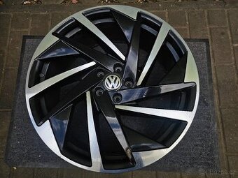 ALU kolo disk VW R20 5x112 1KS Arteon 8J ET40 3G8 Nashville