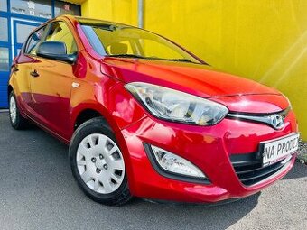 HYUNDAI i 20 1.2 i BENZÍN NAJETO JEN 99 TIS KM