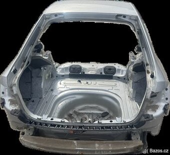 Prodám zadní výřez Octavia 3