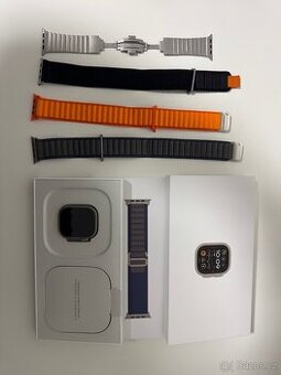 Apple Watch Ultra 2 49mm přírodní titan