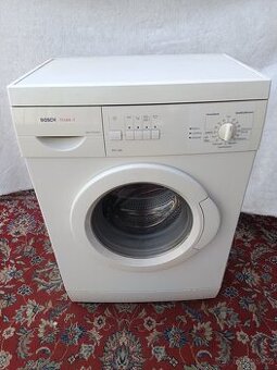 Pračka BOSCH na 4,5kg prádla, boční plnění