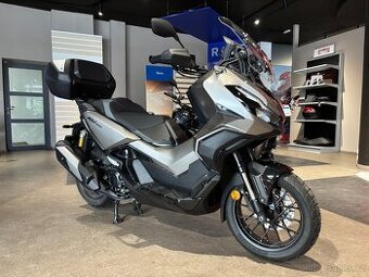 Honda ADV 350, r.v.06/2025, 1.majitel, nové v ČR, jen 625 km