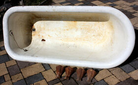 4x Vana litinová, litina, stará, starožitná na nohách, nohy