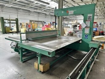 Vertikální řezací stroj ALBRECHT BÄUMER IS/M (7701)