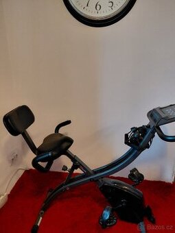 Rotoped skládací s posilováním rukou