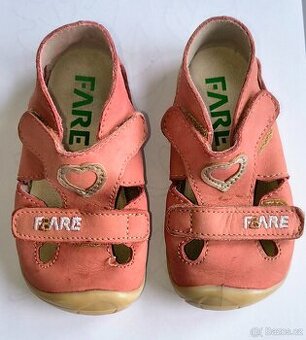 Barefoot sandály velikost 22