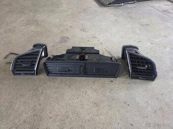 Fabia 3, ofuky,  mřížky topení,