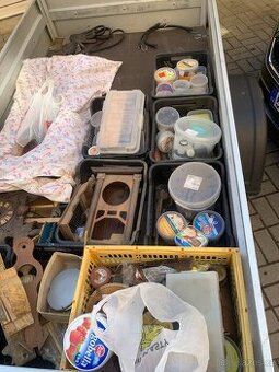 Náhradní díly starožitných hodin