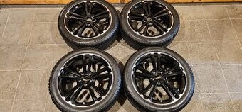 Zánovní zimní sada Mercedes A/CLA 18" - 225/45/18 - pošlu