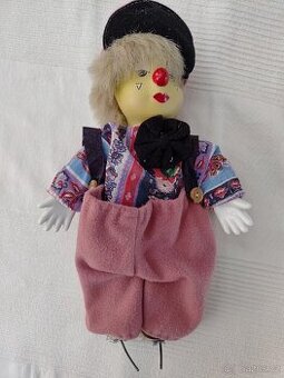 Porcelánová panenka klaun