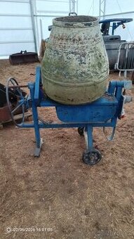 Stavební míchačka