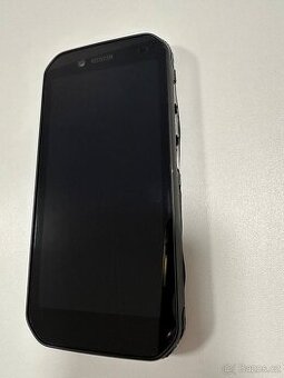 Cat S42. Odolný smartphone IP68