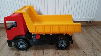Nákladní auto