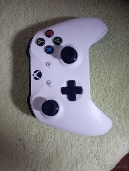 Ovladač xBox One S