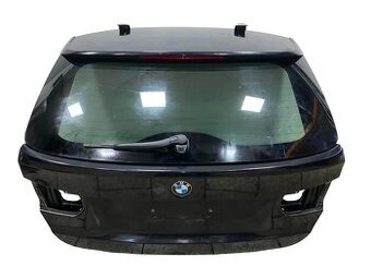 Páté dveře černá metalíza 475 BMW 3 F31 touring r.v. 2016