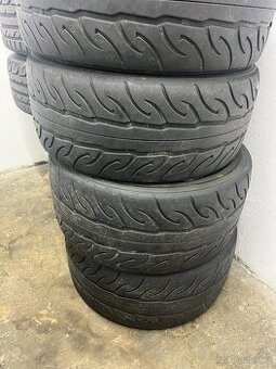 Zeknova RS 606 R1 265/35 R18