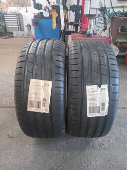 2xletní pneu 235/40/18.nokian.