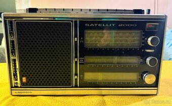 GRUNDIG SATELLIT 2000 - 1