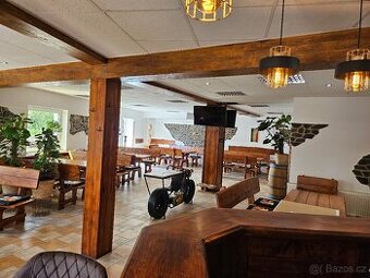 Pronájem restaurace 300 m². Praha - Újezd u Průhonic.