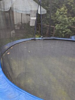 Trampolína