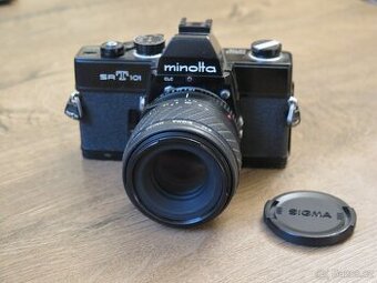 Minolta SR T101 + Sigma 90 mm f2,8 macro