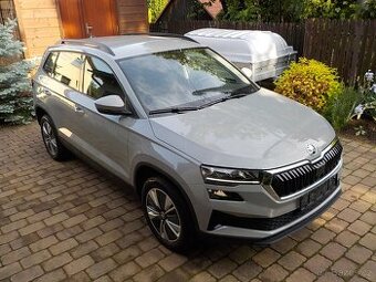Karoq 1.0 Tsi facelift v tovární záruce do 06/2026