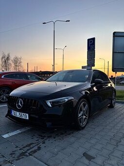 Mercedes-Benz A 220 AMG Line