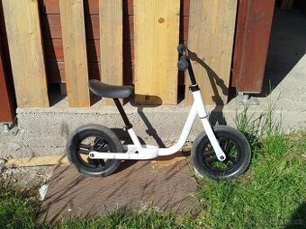 Odrážedlo BTWIN Runride 100