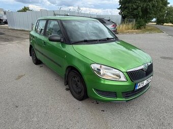 Škoda Fabia 1,2i 44kw rv:2012/5 najeto:139tisLehce havaron