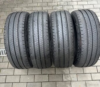 Nove letní pneu / zatezove 215/60/17c