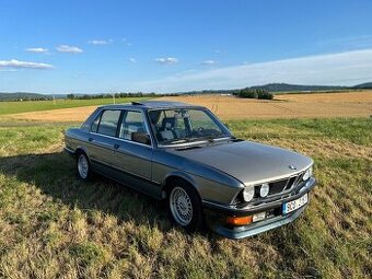 Bmw e28 520i