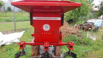 Prodám sazeč brambor SA-074