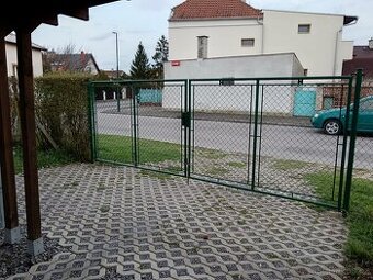 Vrata + branka